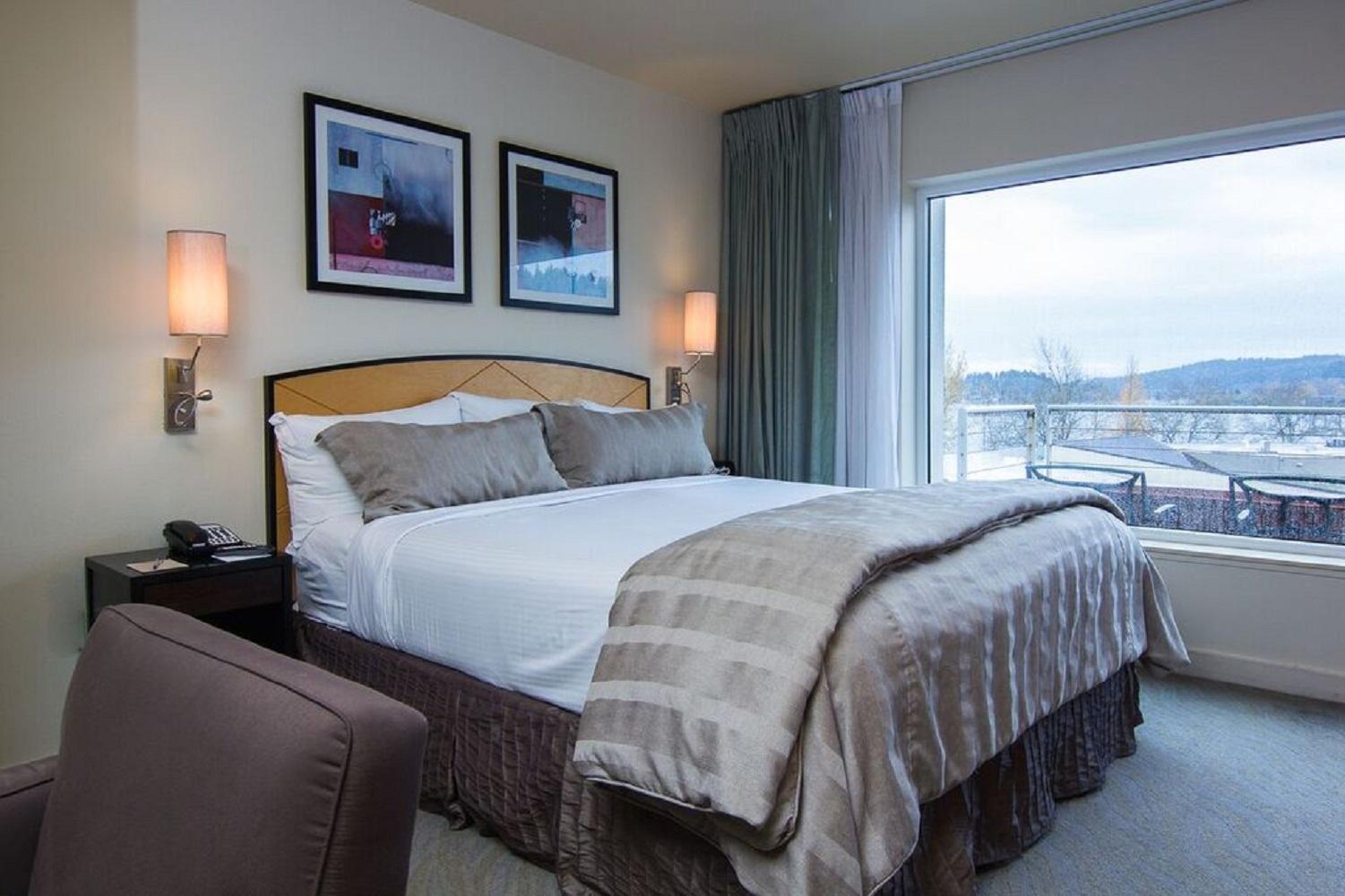 River'S Edge Hotel Portland, Tapestry Collection By Hilton Exterior photo